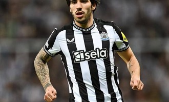 25岁英超顶级中场考虑回归意甲？尤文紧追，米兰或成梦想出发地