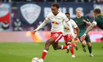 19岁德国新星炸裂绝技，莱比锡2-0完胜不莱梅，逼近德甲榜首位置