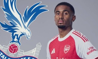 礼尚往来？记者：水晶宫找埃泽替代者，谈1500万签枪手边锋尼尔森